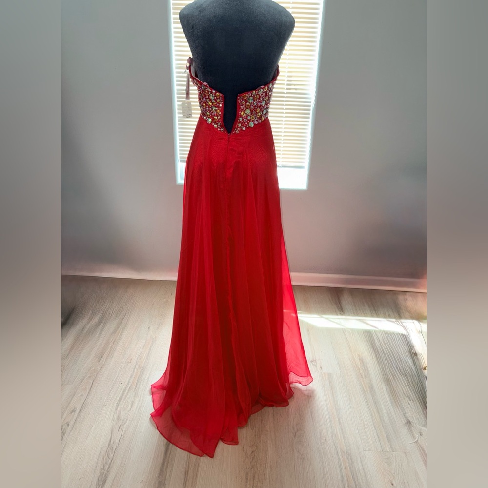 Elegant Coral Blush Prom Strapless Dress - Picture 3 of 4